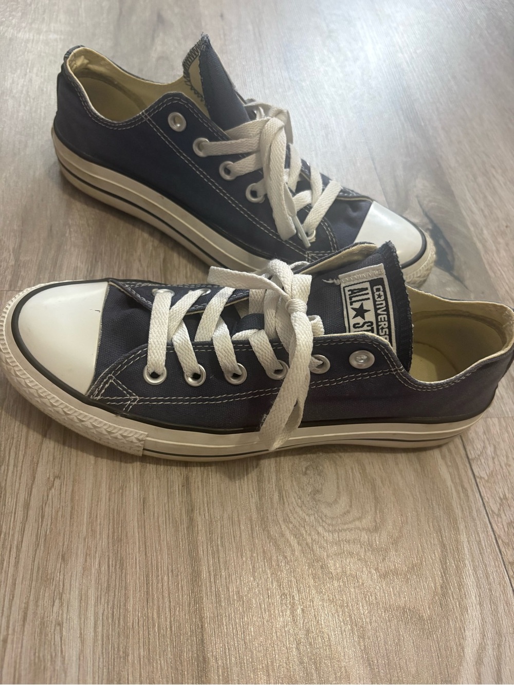Converse Chuck Taylor All Star Low Top Sneakers navy blue